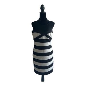 Guess Los Angeles Women Casual Dress  Black& White Striped ~Scoop neckline